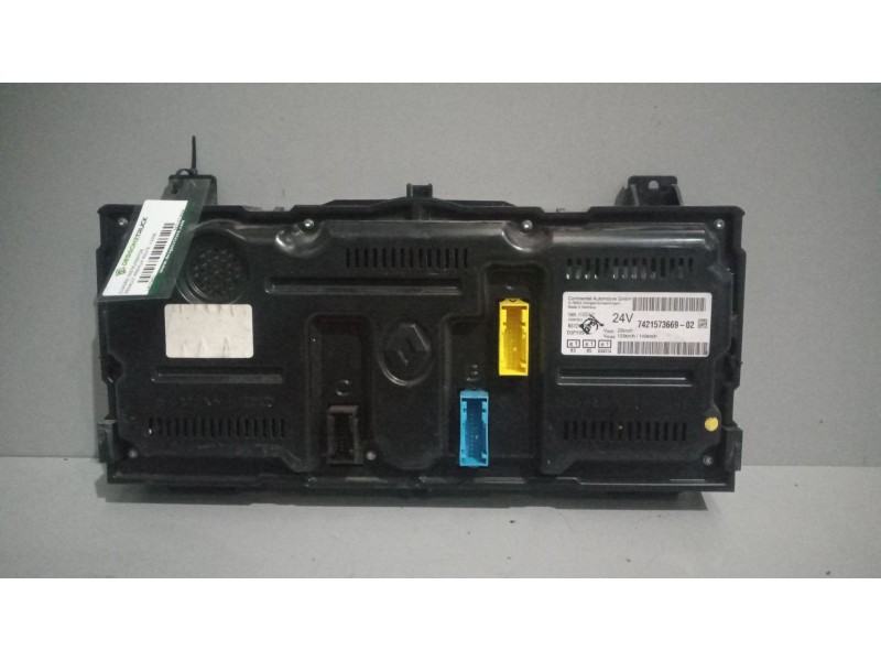 Recambio de cuadro instrumentos para renault premium route 2006 fas 4x2 larga distancia referencia OEM IAM 7421573669  