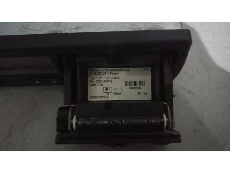 Recambio de tacografo para nissan trucks atleon tk140.80 referencia OEM IAM 13811081000001 0000165032 250969X60