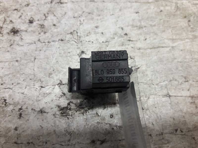 Recambio de mando elevalunas delantero derecho para audi a3 (8l) 1.8 20v turbo referencia OEM IAM 8L0959855  