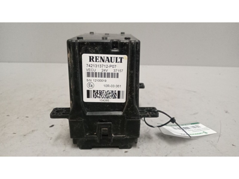 Recambio de modulo electronico para renault premium route 2006 fas 4x2 larga distancia referencia OEM IAM 7421313712 CENTRALITA 