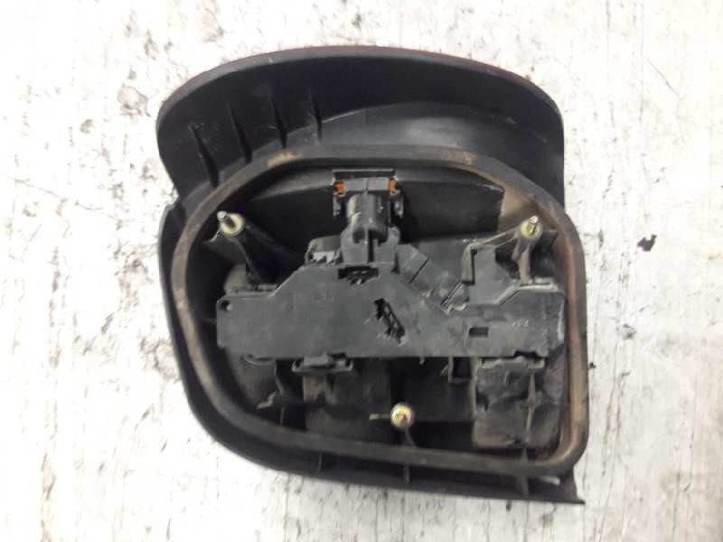 Recambio de piloto trasero izquierdo para volkswagen polo berlina (6n1) air referencia OEM IAM 6N0846095  