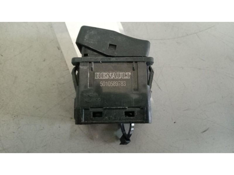 Recambio de interruptor para renault premium route 2006 fas 4x2 larga distancia referencia OEM IAM 5010589783  