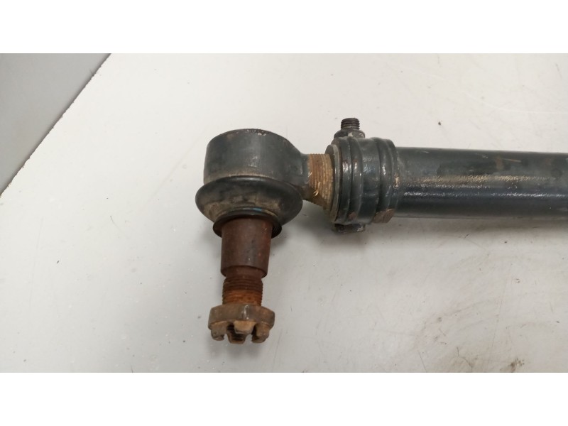 Recambio de barra direccion para iveco eurocargo 05.03  3.9 diesel referencia OEM IAM 98402544  