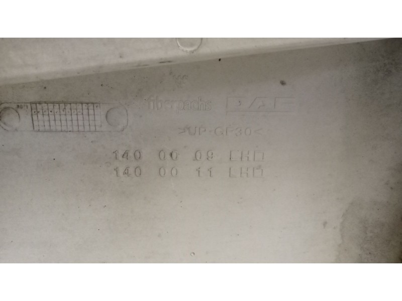 Recambio de deflector izquierdo para daf serie xf105.xxx 12.9 diesel referencia OEM IAM 1400011  