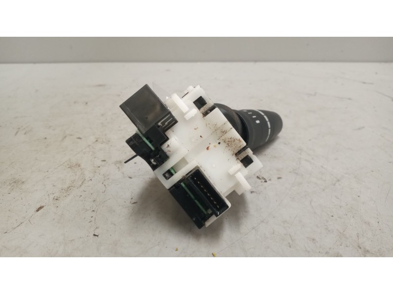 Recambio de mando limpia para renault maxity referencia OEM IAM   