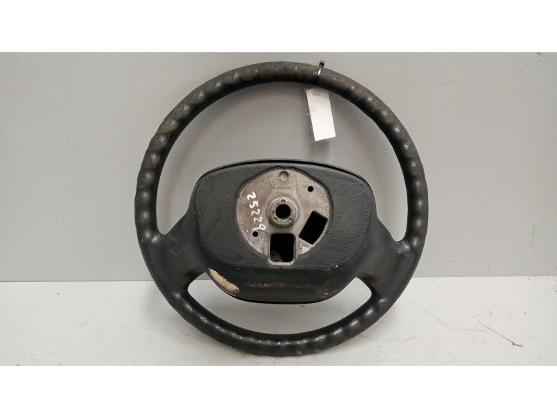 Recambio de volante para renault maxity referencia OEM IAM 48430MB40D  