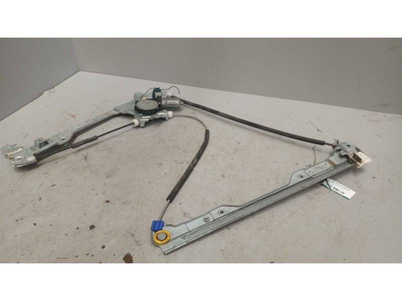 Recambio de elevalunas delantero derecho para renault maxity referencia OEM IAM   