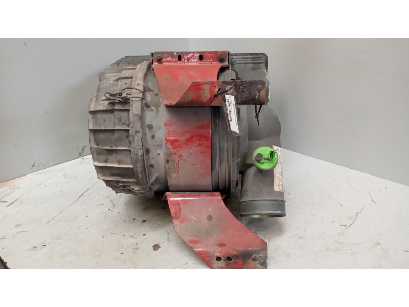 Recambio de filtro aire para iveco eurocargo tector 3.9 diesel referencia OEM IAM 500392986  