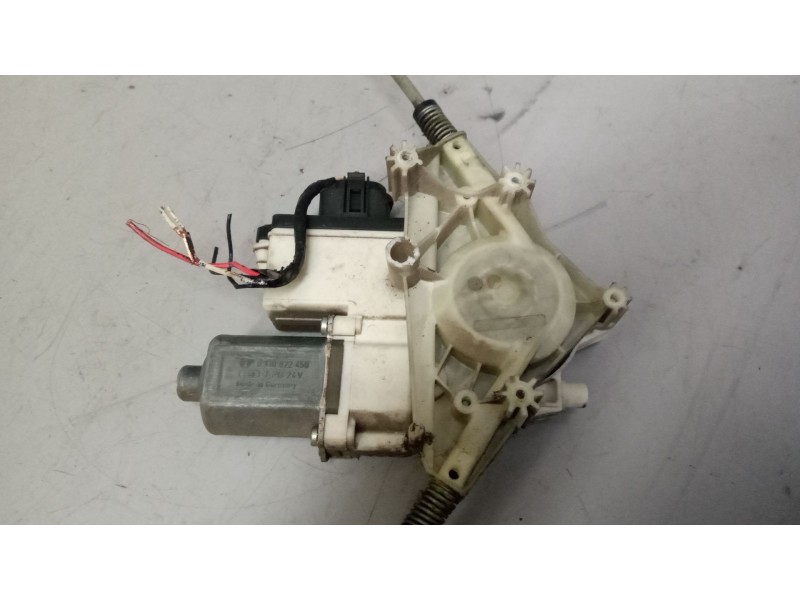 Recambio de elevalunas delantero derecho para daf serie xf105.xxx 12.9 diesel referencia OEM IAM   