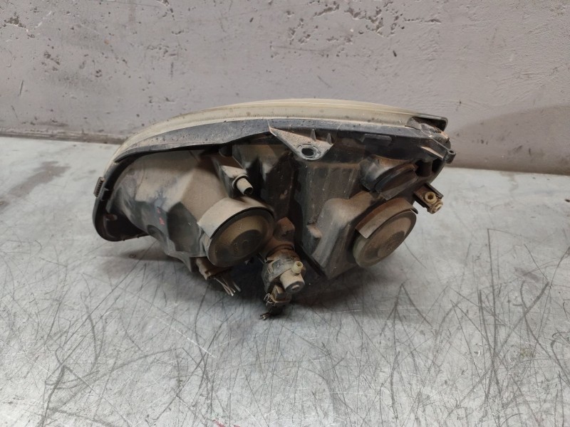 Recambio de faro derecho para renault clio ii fase ii (b/cb0) authentique referencia OEM IAM   