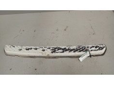 Recambio de moldura para riocar march 07 referencia OEM IAM a9068850011 moldura paragolpes delantero 