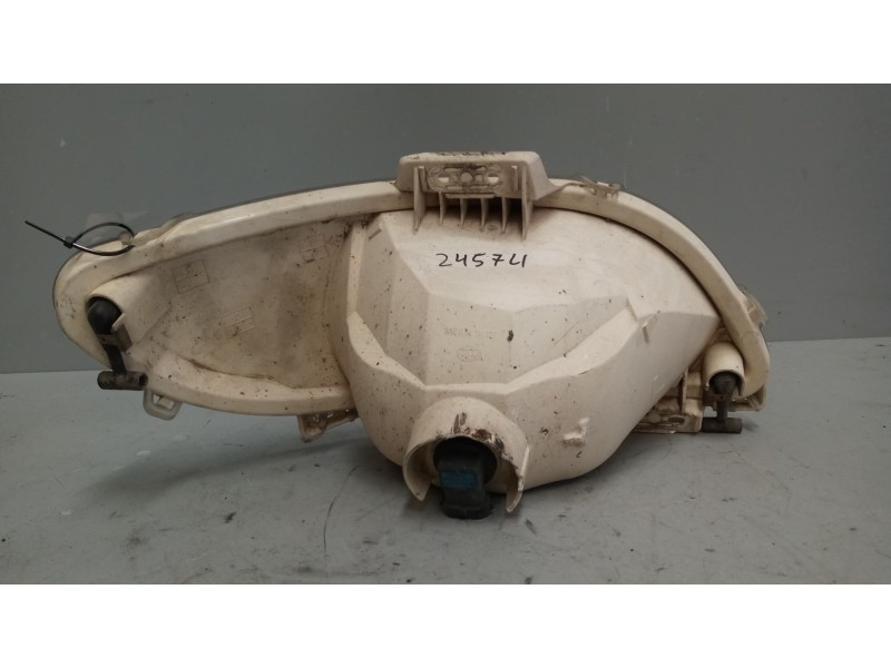Recambio de faro antiniebla izquierdo para daf serie xf106.xxx referencia OEM IAM   