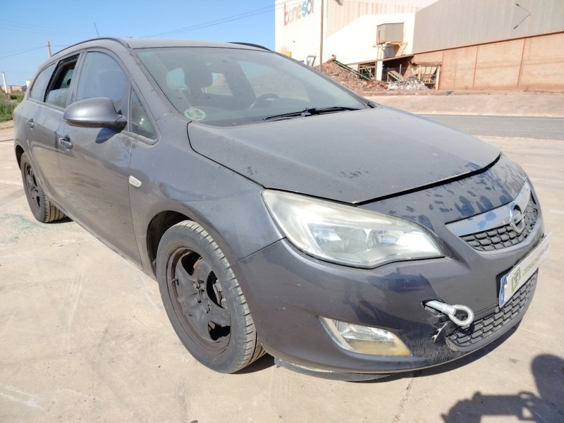 opel astra j sports tourer (p10) del año 2011