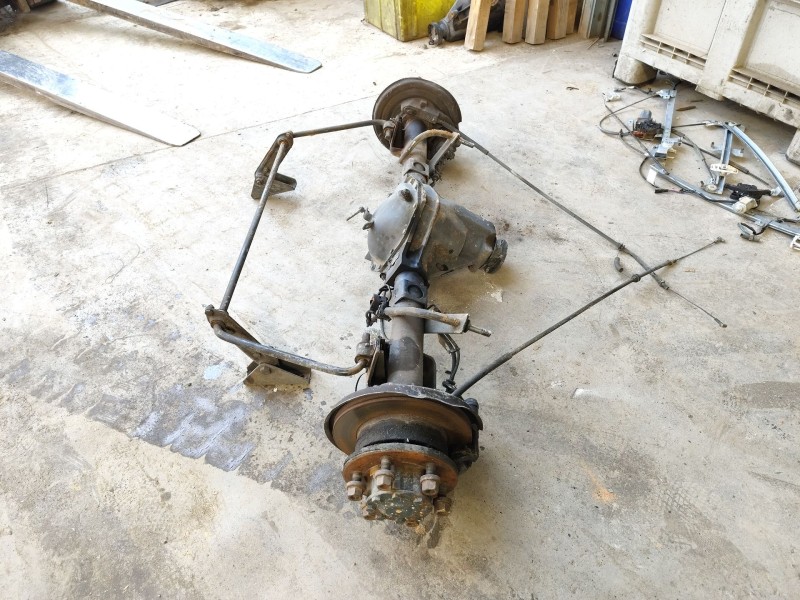 Recambio de eje trasero para iveco daily iv caja/chasis 35c12, 35s12 referencia OEM IAM 30E06  