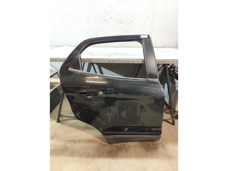 Recambio de puerta trasera derecha para ford ecosport 1.0 ecoboost referencia OEM IAM 2405090  