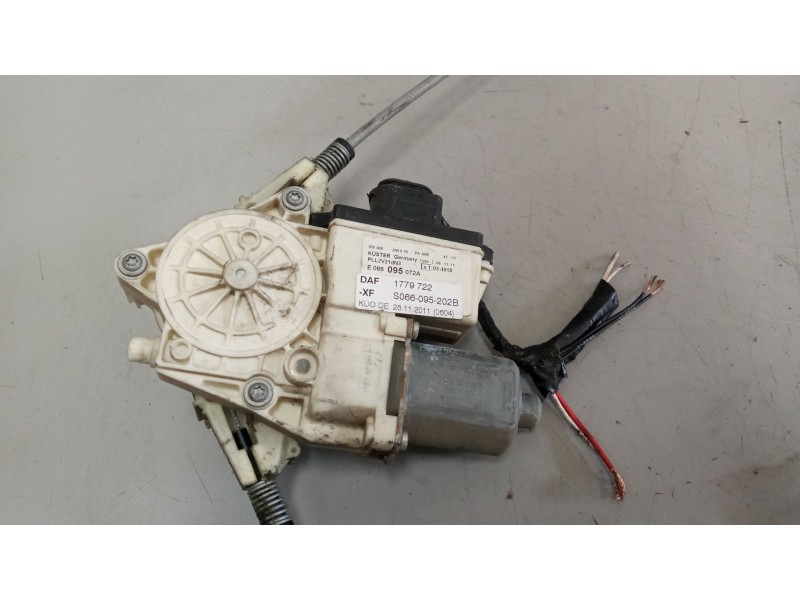 Recambio de elevalunas delantero derecho para daf serie xf105.xxx 12.9 diesel referencia OEM IAM   