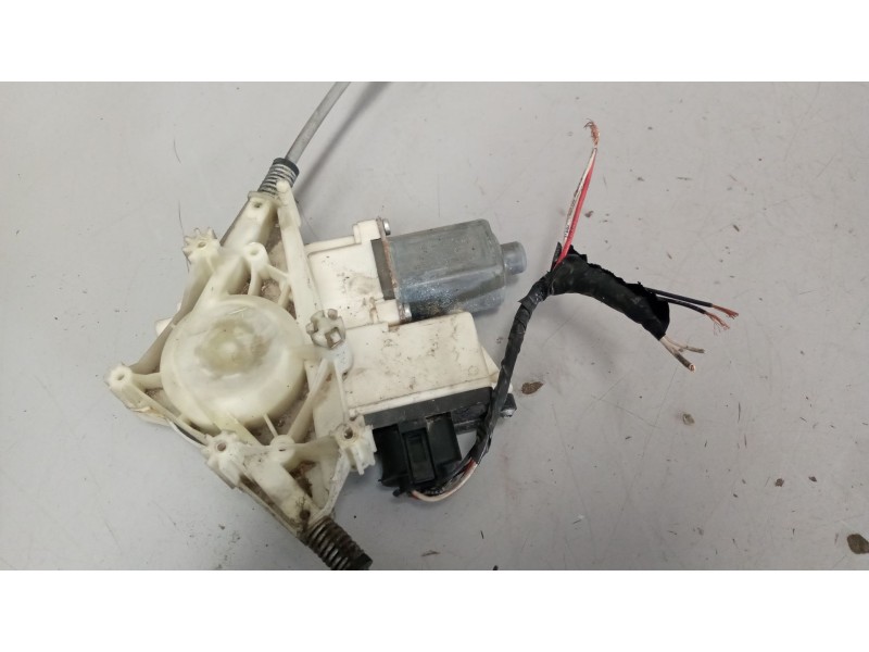 Recambio de elevalunas delantero derecho para daf serie xf105.xxx 12.9 diesel referencia OEM IAM   