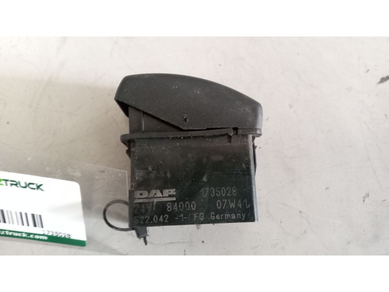 Recambio de interruptor para daf serie xf105.xxx 12.9 diesel referencia OEM IAM 1735028  
