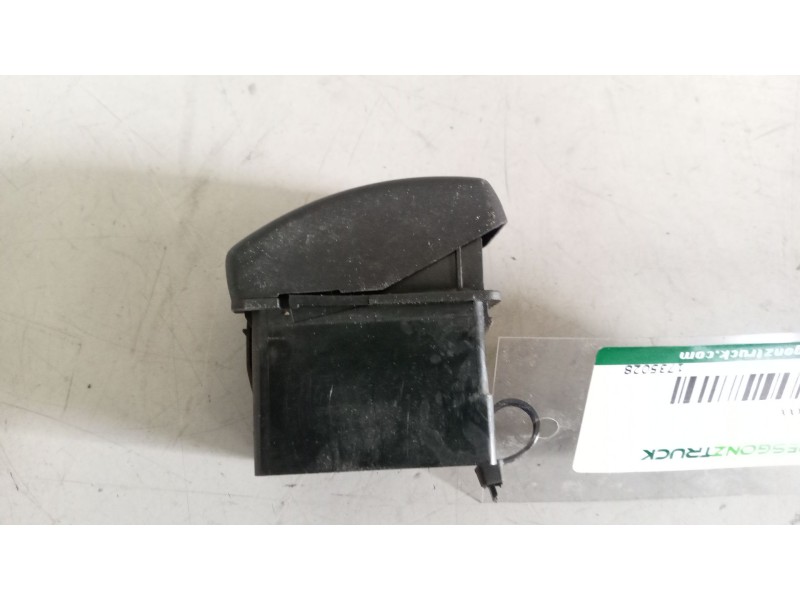 Recambio de interruptor para daf serie xf105.xxx 12.9 diesel referencia OEM IAM 1735028  