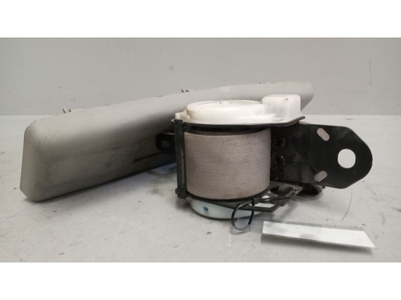 Recambio de cinturon seguridad delantero izquierdo para renault maxity referencia OEM IAM 70334132  