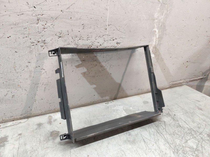 Recambio de panel frontal para dacia sandero ii 1.2 referencia OEM IAM 215596207r  