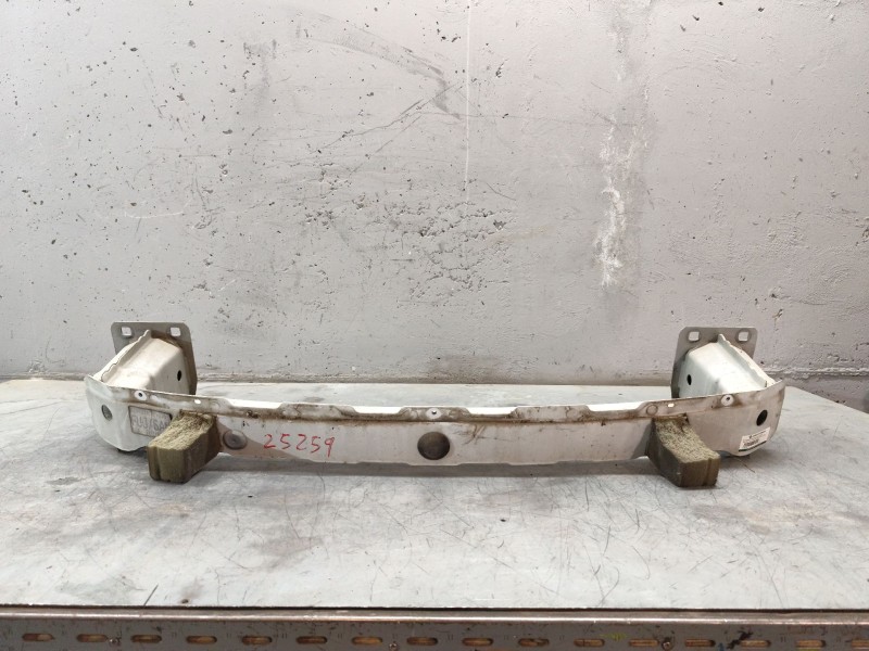 Recambio de refuerzo paragolpes delantero para land rover range rover evoque (l538) 2.0 d referencia OEM IAM   