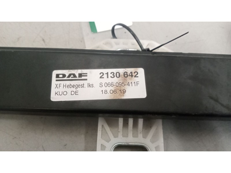 Recambio de elevalunas delantero izquierdo para daf serie xf105.xxx 12.9 diesel referencia OEM IAM   