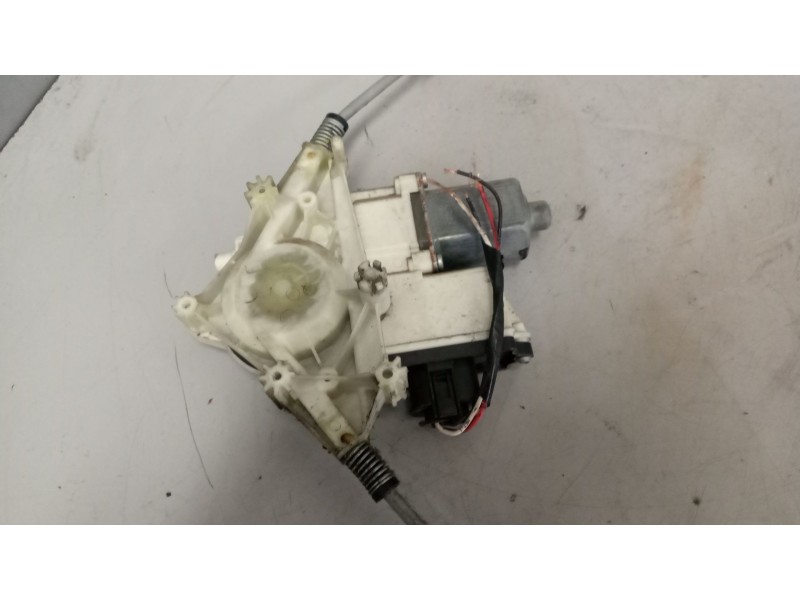 Recambio de elevalunas delantero derecho para daf serie xf105.xxx 12.9 diesel referencia OEM IAM   