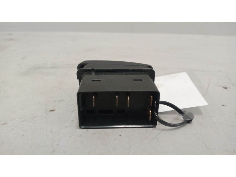 Recambio de interruptor para daf serie xf105.xxx 12.9 diesel referencia OEM IAM 1435602  