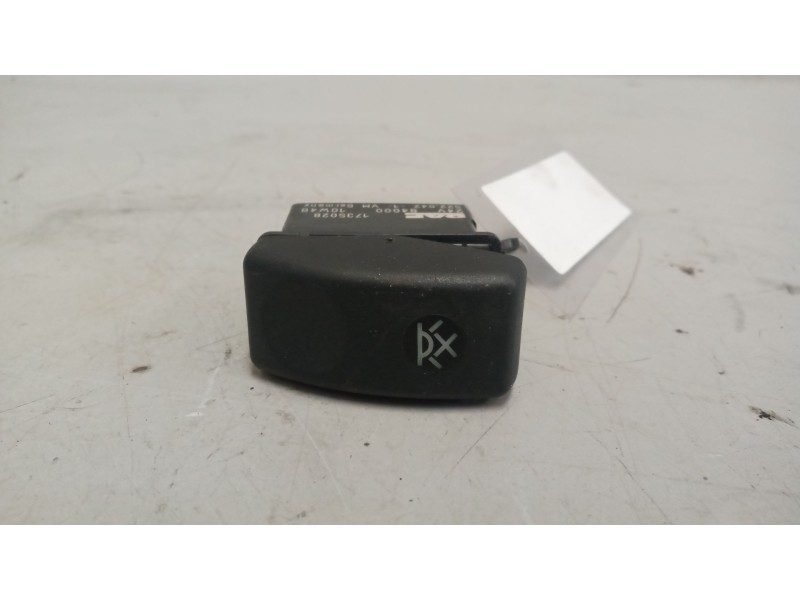 Recambio de interruptor para daf serie xf105.xxx 12.9 diesel referencia OEM IAM 1735028  