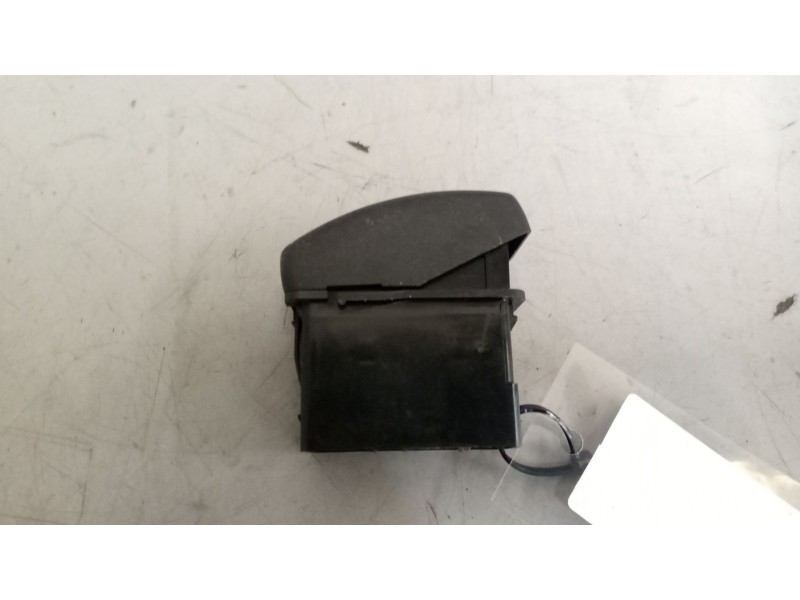 Recambio de interruptor para daf serie xf105.xxx 12.9 diesel referencia OEM IAM 1735028  