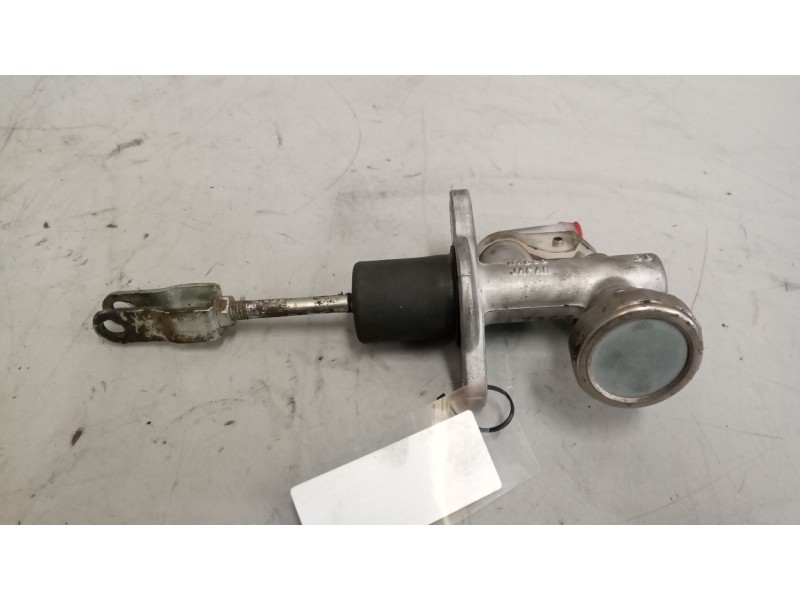Recambio de bombin embrague para renault maxity referencia OEM IAM   