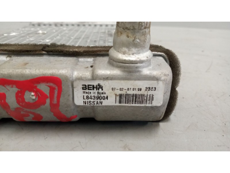 Recambio de radiador calefaccion / aire acondicionado para nissan atleon 35.13 referencia OEM IAM l8439001  