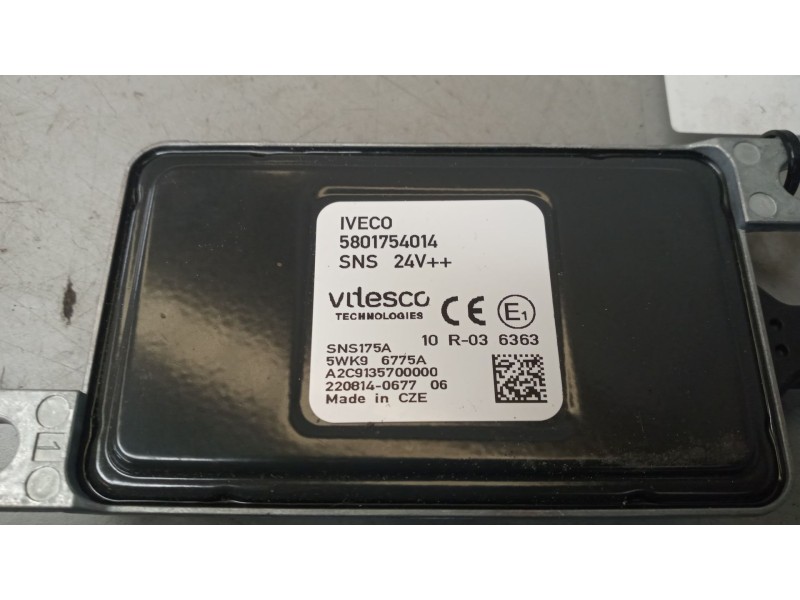 Recambio de sensor noxe para iveco stralis (as) 12.9 diesel referencia OEM IAM 5801754014  