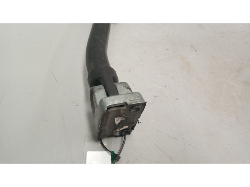 Recambio de brazo retrovisor izquierdo para nissan atleon 140 referencia OEM IAM   