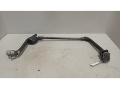 Recambio de brazo retrovisor derecho para nissan atleon 140 referencia OEM IAM   