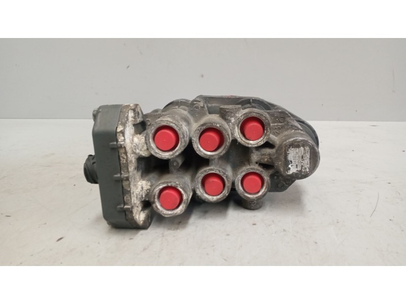 Recambio de valvula aire para daf serie xf105.xxx 12.9 diesel referencia OEM IAM ae4529 valvula sextuple 