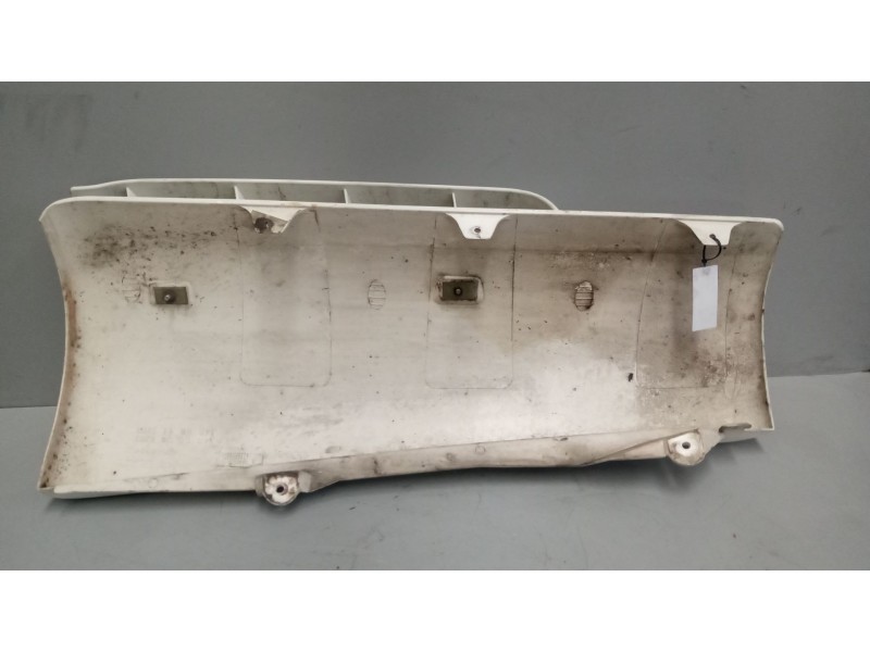 Recambio de deflector izquierdo para daf serie xf105.xxx 12.9 diesel referencia OEM IAM 1400009  