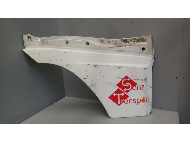 Recambio de moldura puerta delantera derecha para volvo fh xxx 12.8 diesel referencia OEM IAM 20467037  