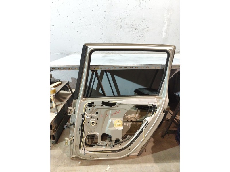 Recambio de puerta trasera derecha para peugeot 307 sw (3h) 1.6 16v referencia OEM IAM   