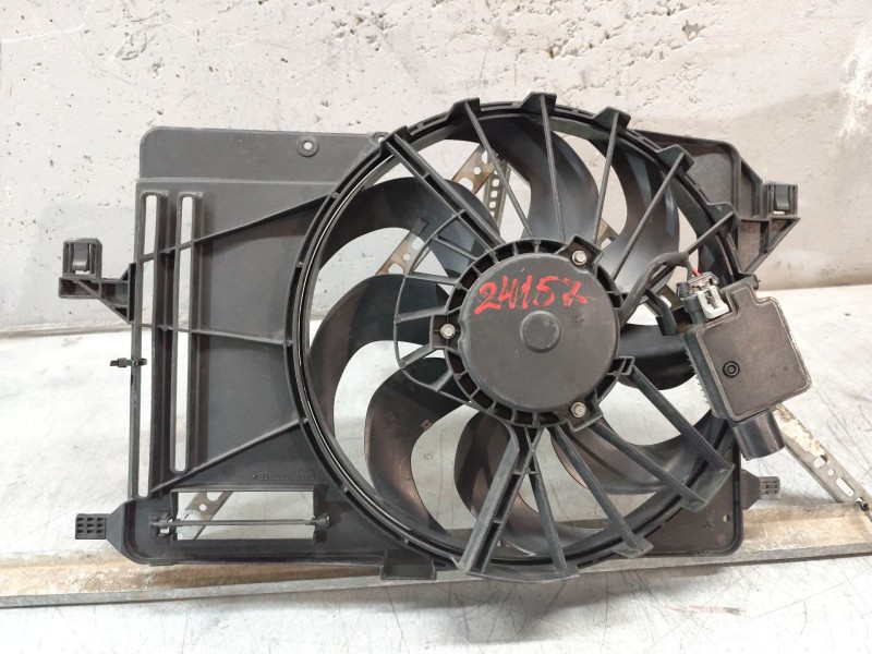 Recambio de electroventilador para ford focus lim. (cb8) titanium referencia OEM IAM 8V618C607EB  