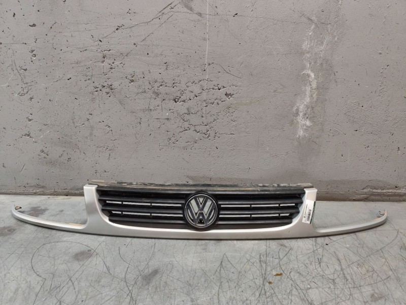 Recambio de rejilla delantera para volkswagen polo berlina (6n1) básico referencia OEM IAM   