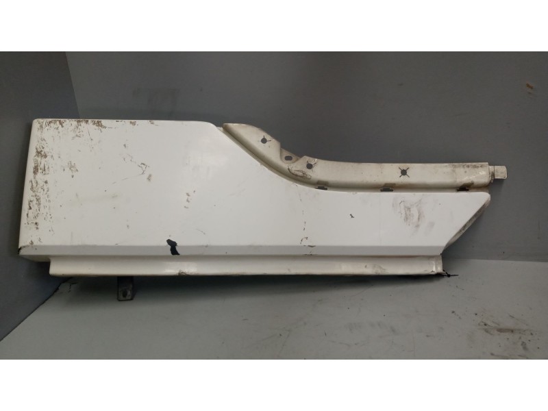 Recambio de moldura trasera cabina para volvo fh xxx 12.8 diesel referencia OEM IAM 3175929  IZQUIERDA