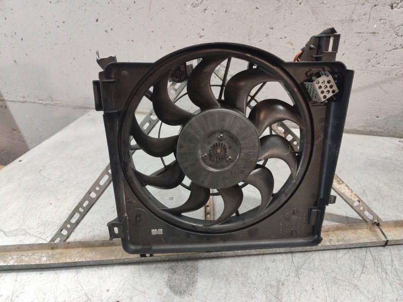Recambio de electroventilador para opel astra h ber. 1.7 16v cdti referencia OEM IAM 0130303957  