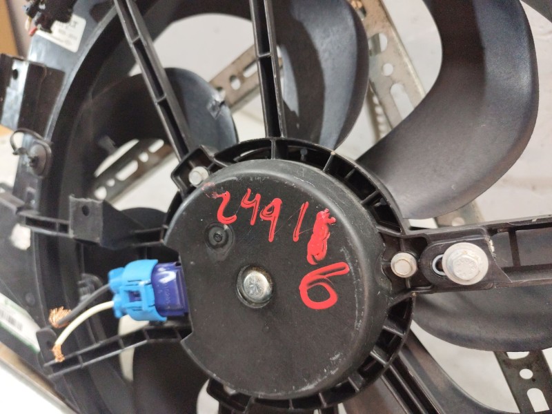 Recambio de electroventilador para dacia sandero ii tce 90 (b8m1, b8ma) referencia OEM IAM 214818009R  