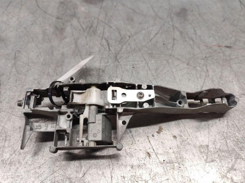 Recambio de maneta interior delantera derecha para peugeot 207 x-line referencia OEM IAM 1199D1  