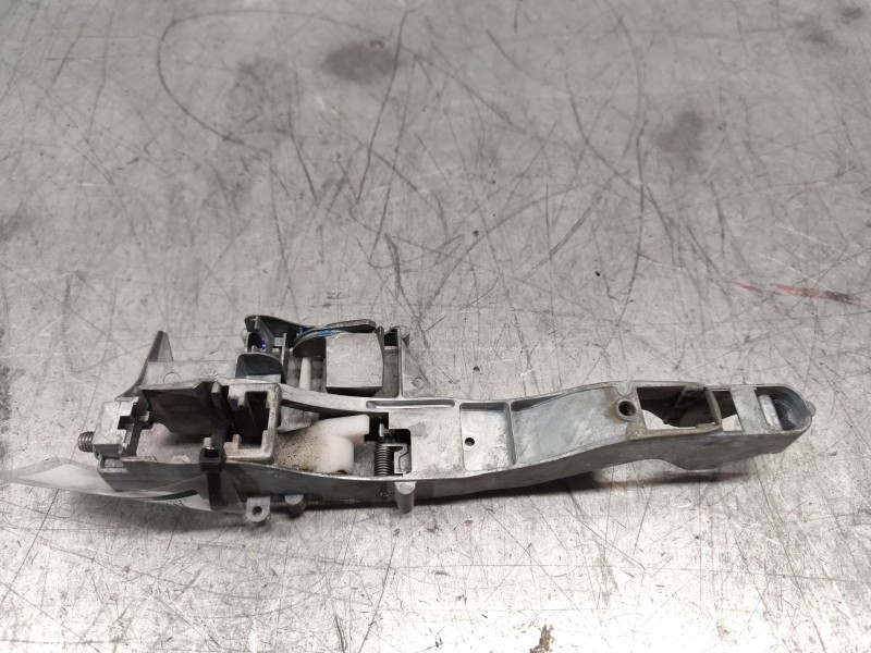 Recambio de maneta interior delantera derecha para peugeot 207 x-line referencia OEM IAM 1199D1  