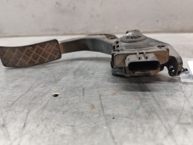 Recambio de pedal acelerador para audi a4 ber. (b8) básico referencia OEM IAM 8K1723523  