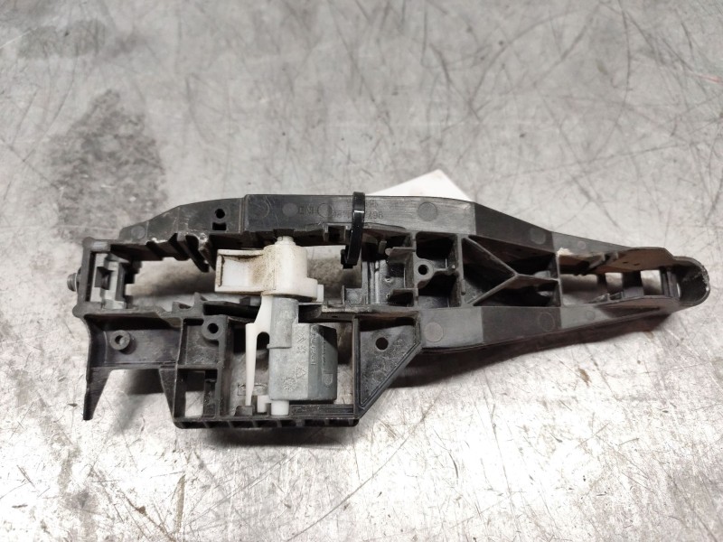 Recambio de maneta exterior trasera derecha para peugeot 207 x-line referencia OEM IAM 1201d3  