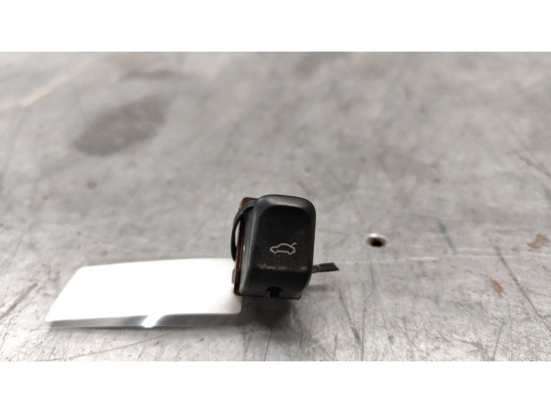 Recambio de interruptor para audi a4 ber. (b8) básico referencia OEM IAM 8K0959831  